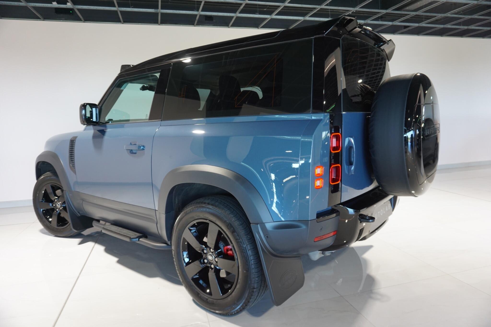Land Rover Defender 90 2.0 P300 SE SUV 3dr Petrol Auto 4WD Euro 6 (s/s) (300 ps)